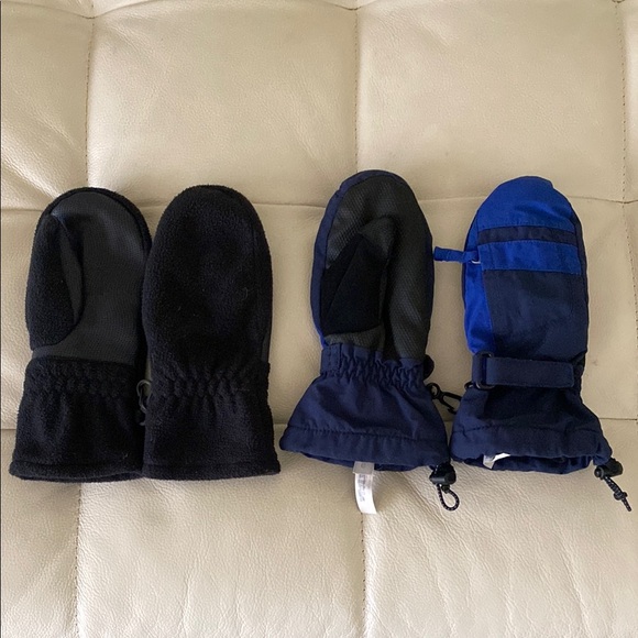 2 pairs of Lands’ End Kids' Black and Blue Mittens - Picture 1 of 4